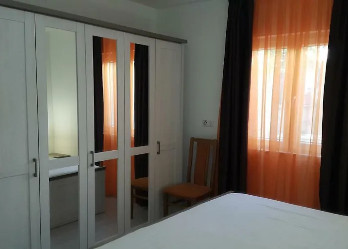 Anaivana * Trogir
