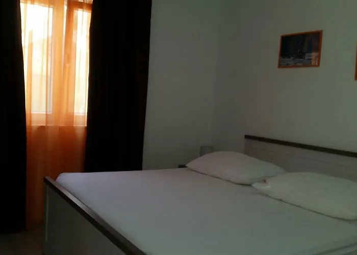 Anaivana Traù