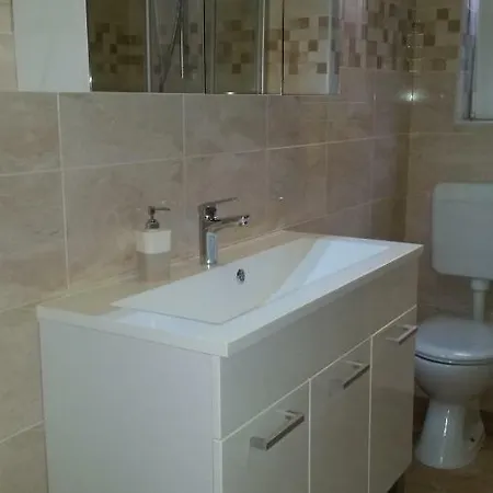 Anaivana * Τρογκίρ