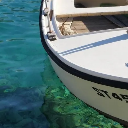 Διαμέρισμα Anaivana Τρογκίρ