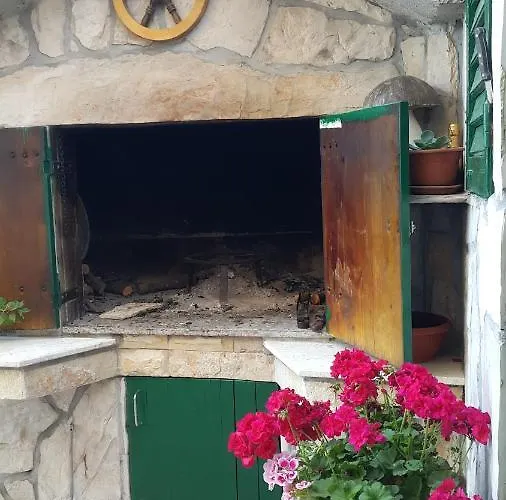 דירה Anaivana טרוגיר