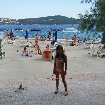 Anaivana Διαμέρισμα Τρογκίρ